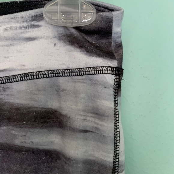 SO space dye full length leggings w/ cutouts at ankles sz S - Picture 4 of 10